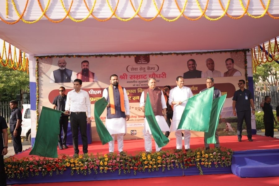 सेवा सेतु अभियान: पटना से रवाना हुए सौर जागरूकता रथ, घर-घर पहुंचेगी जानकारी